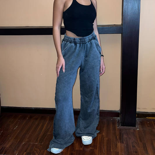 Elevating Comfort: Maron’s High-Quality Sweatpants