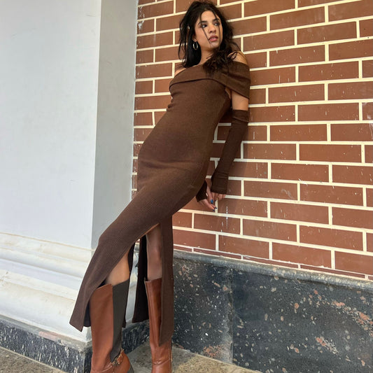 Embracing Femininity: The Allure of Maron’s Feminine Styles