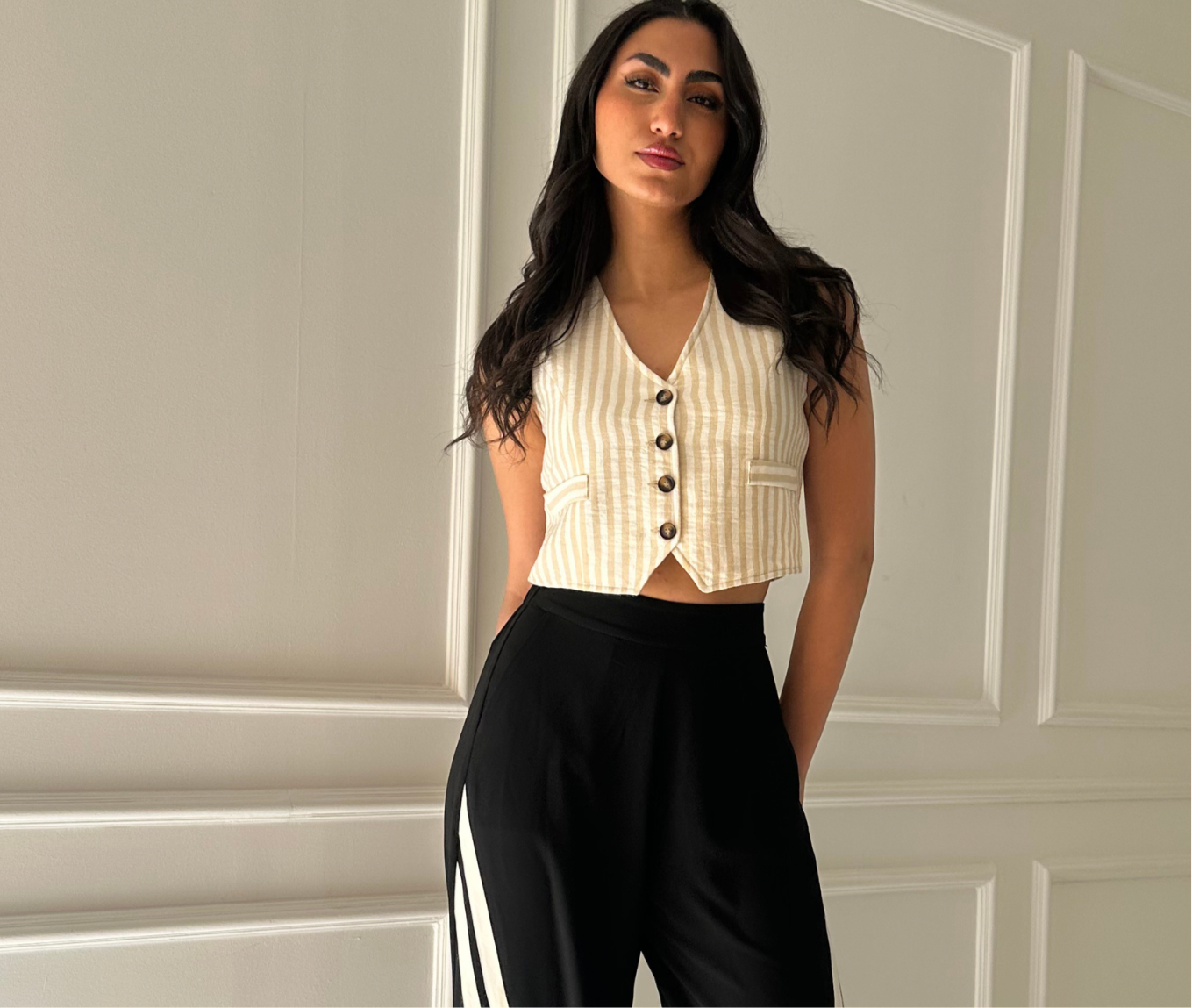 Striped Sleeveless Linen Vest with Wide Stripes