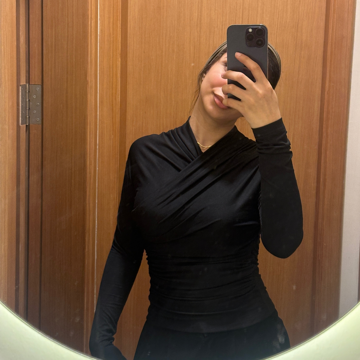 Black long sleeves wrap top