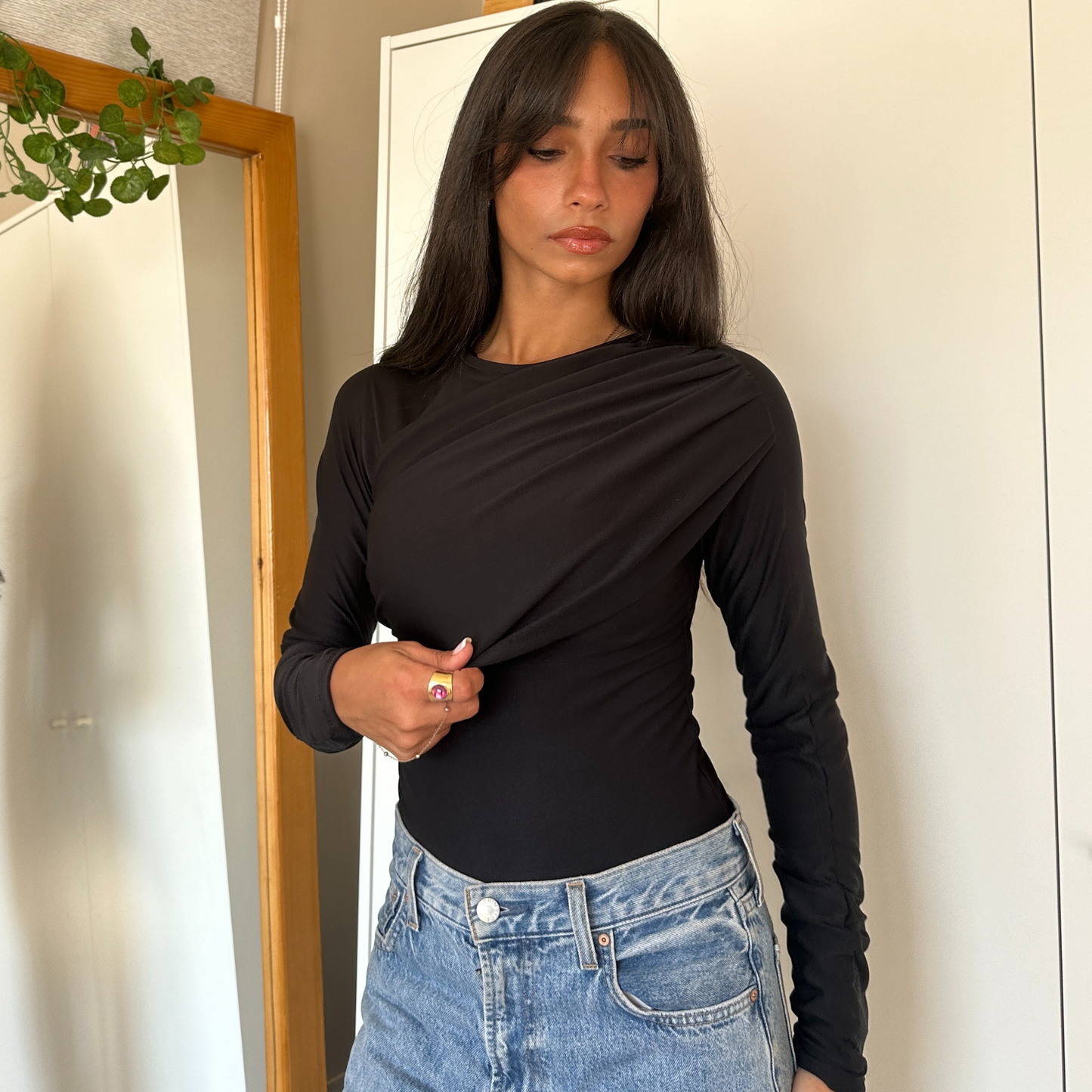 Black Ruched Top Long -Sleeve