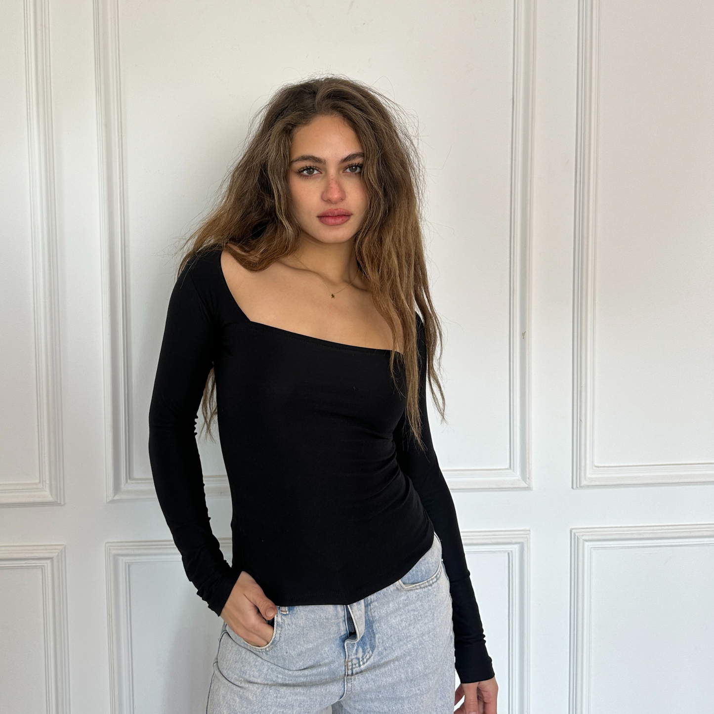 Black Square-Neck long sleeves Top
