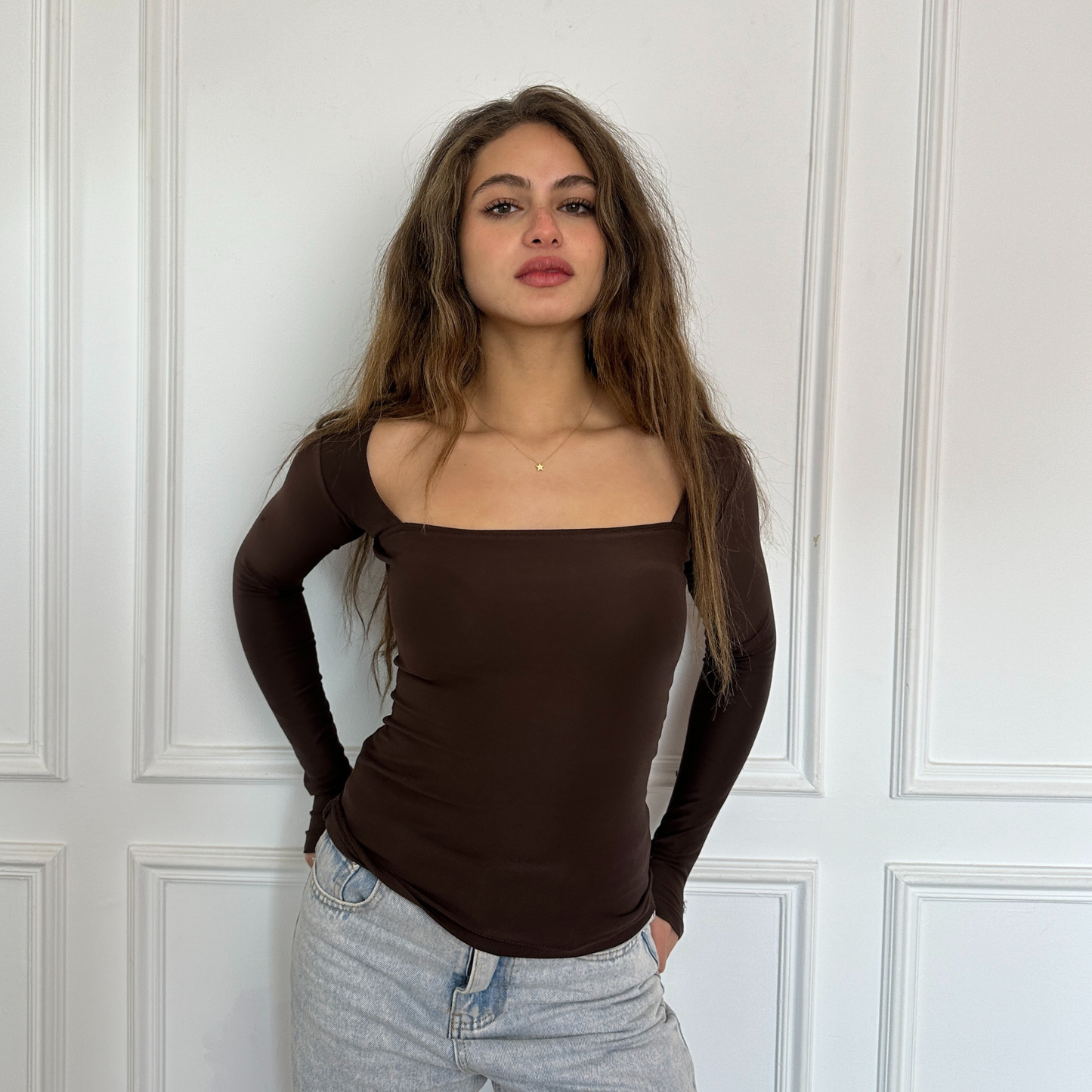 Brown Square-Neck long sleeves Top