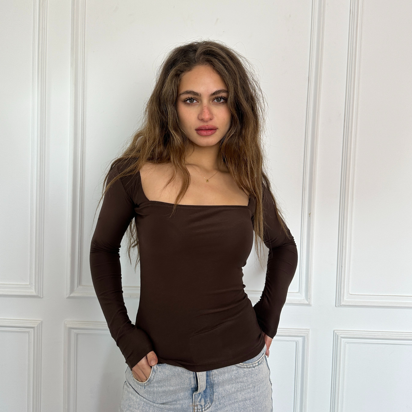 Brown Square-Neck long sleeves Top