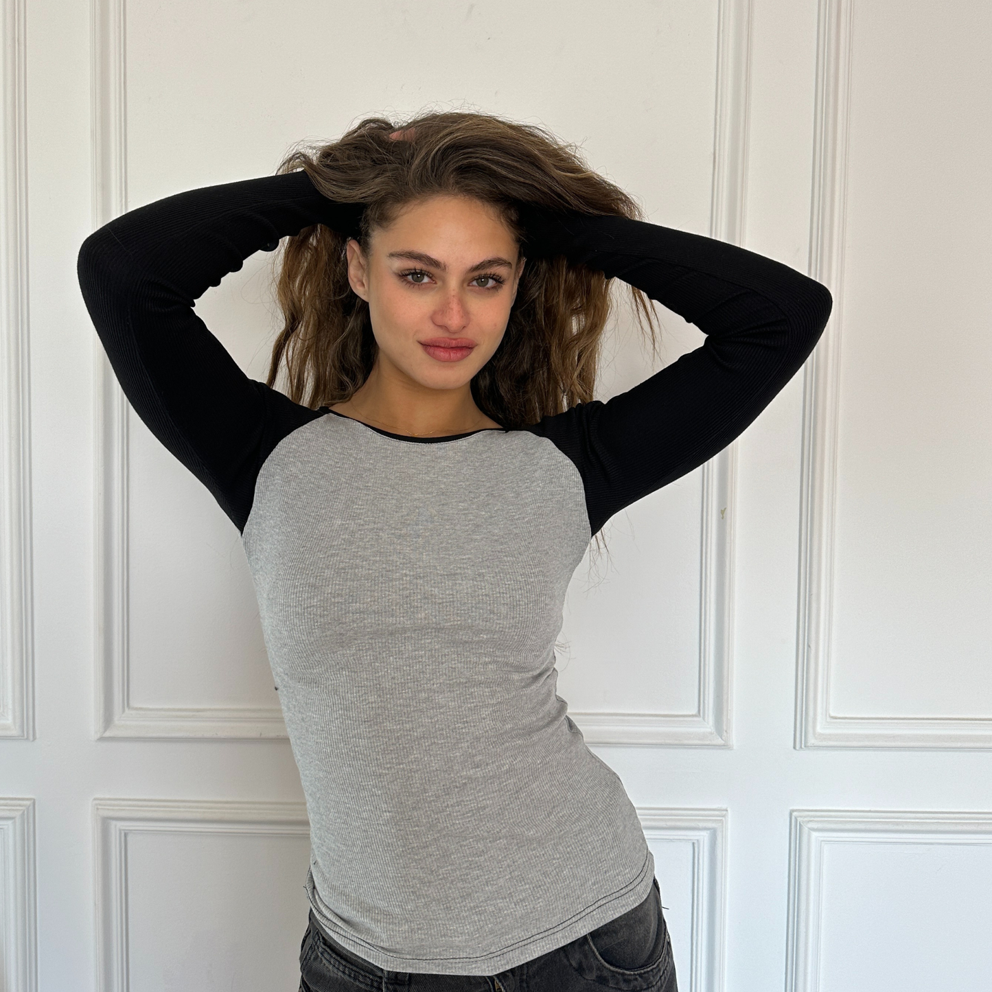 Raglan long sleeve top in grey and black