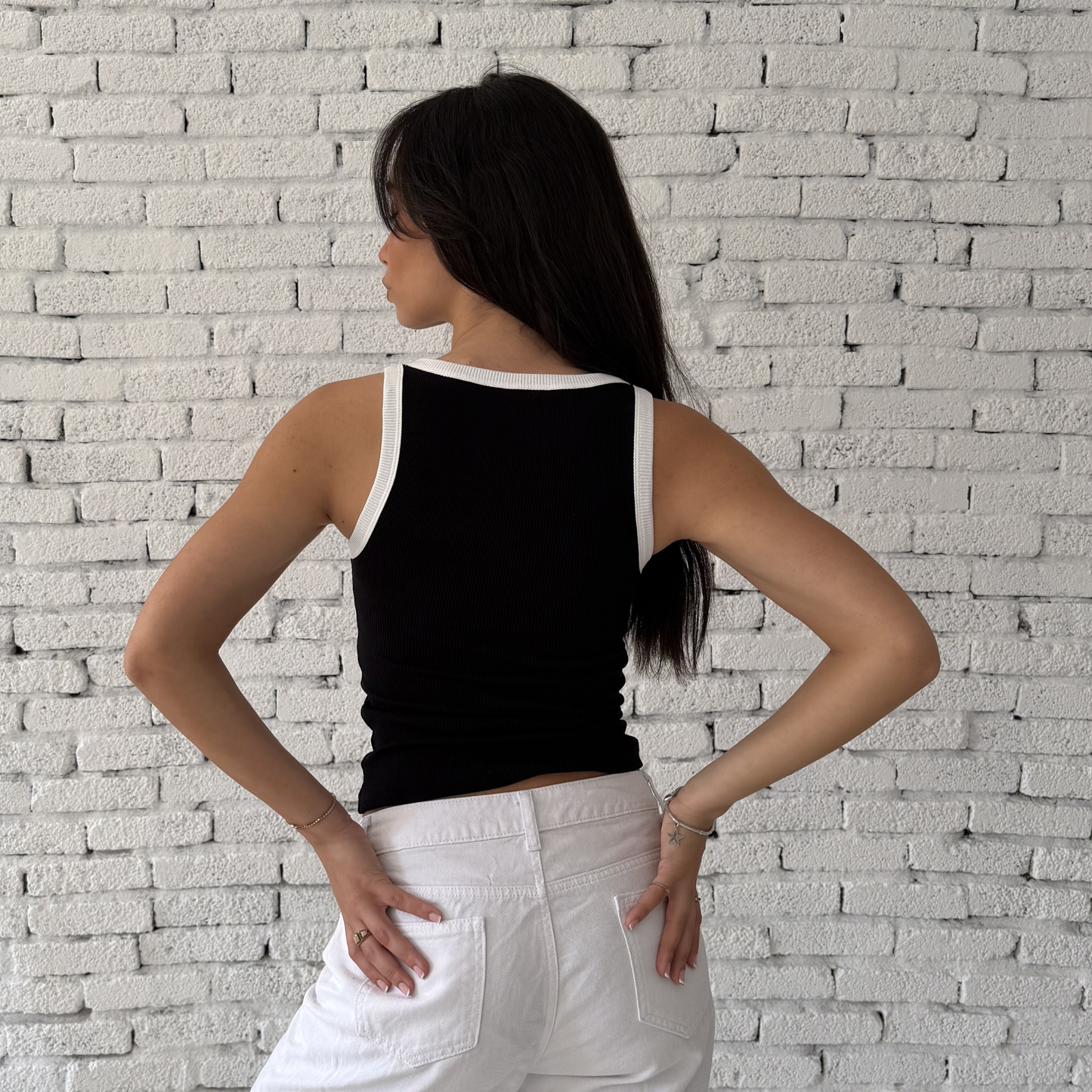 Black &White Ribbed V- tank top