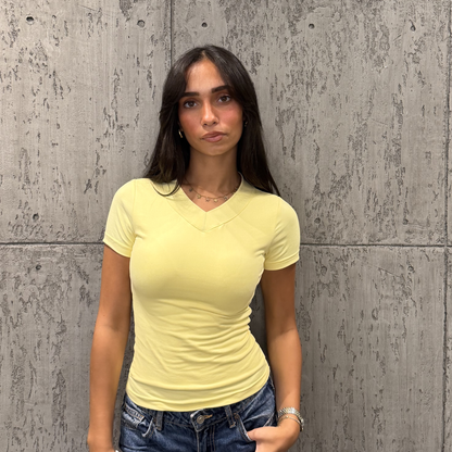 Yellow Wide V-Basic top Short sleeve