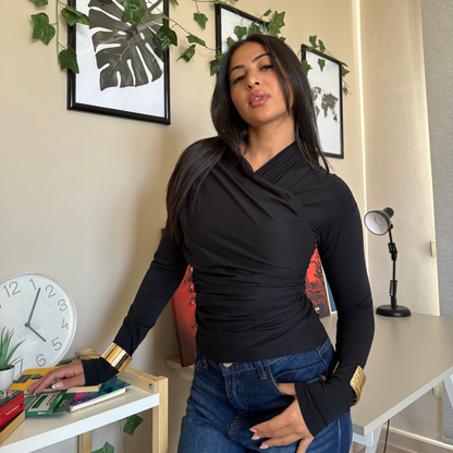 Black long sleeves wrap top