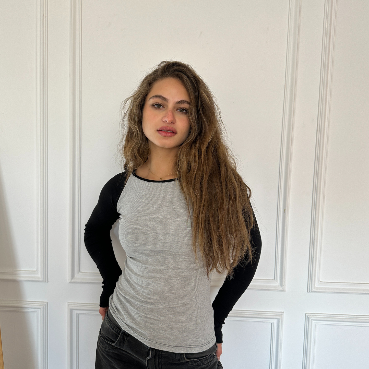 Raglan long sleeve top in grey and black