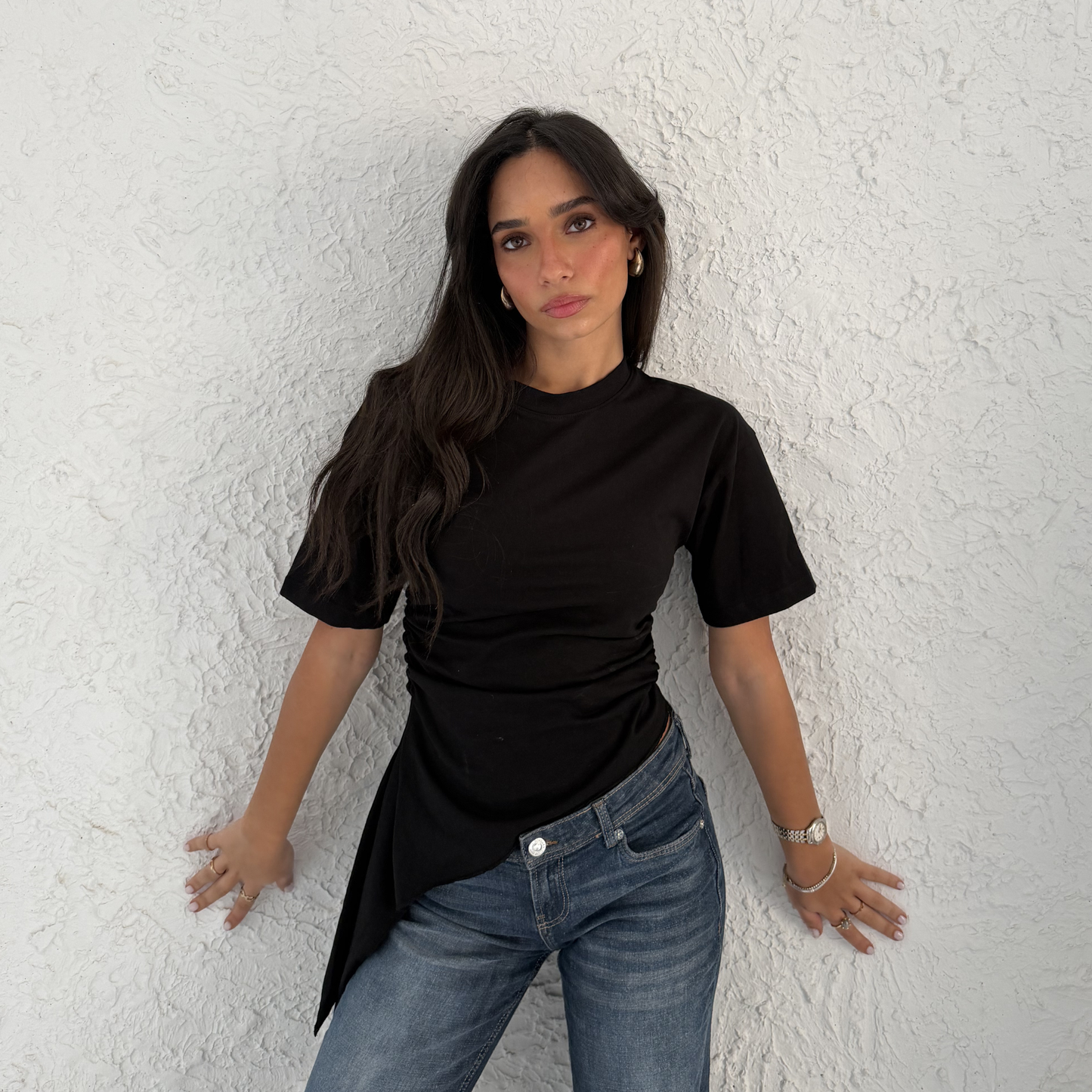 Black crew-neck T-shirt with Ruched drawstring sides