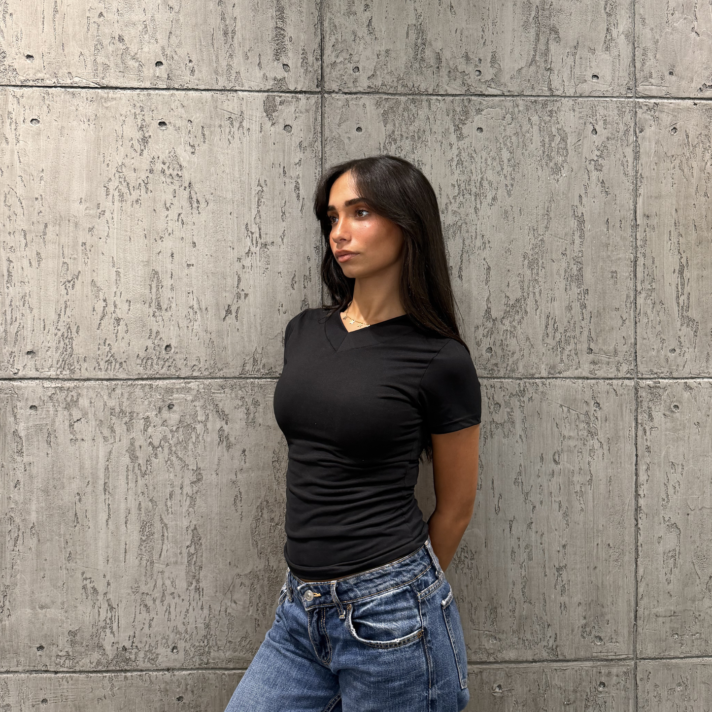 Black Wide V-Basic top Short sleeve