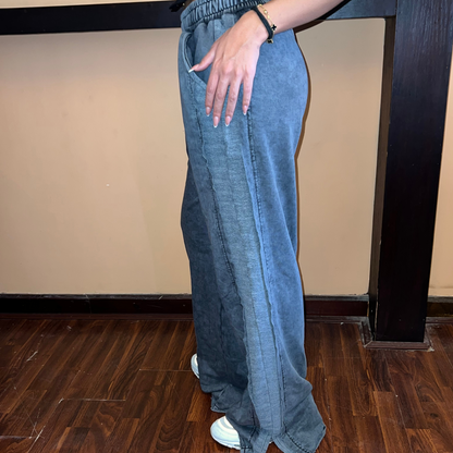 Relaxed Fit High-Waisted Washed Pants