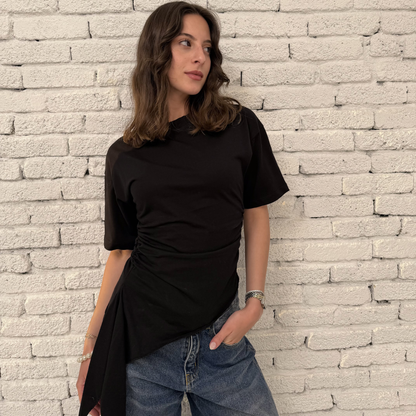 Black crew-neck T-shirt with Ruched drawstring sides