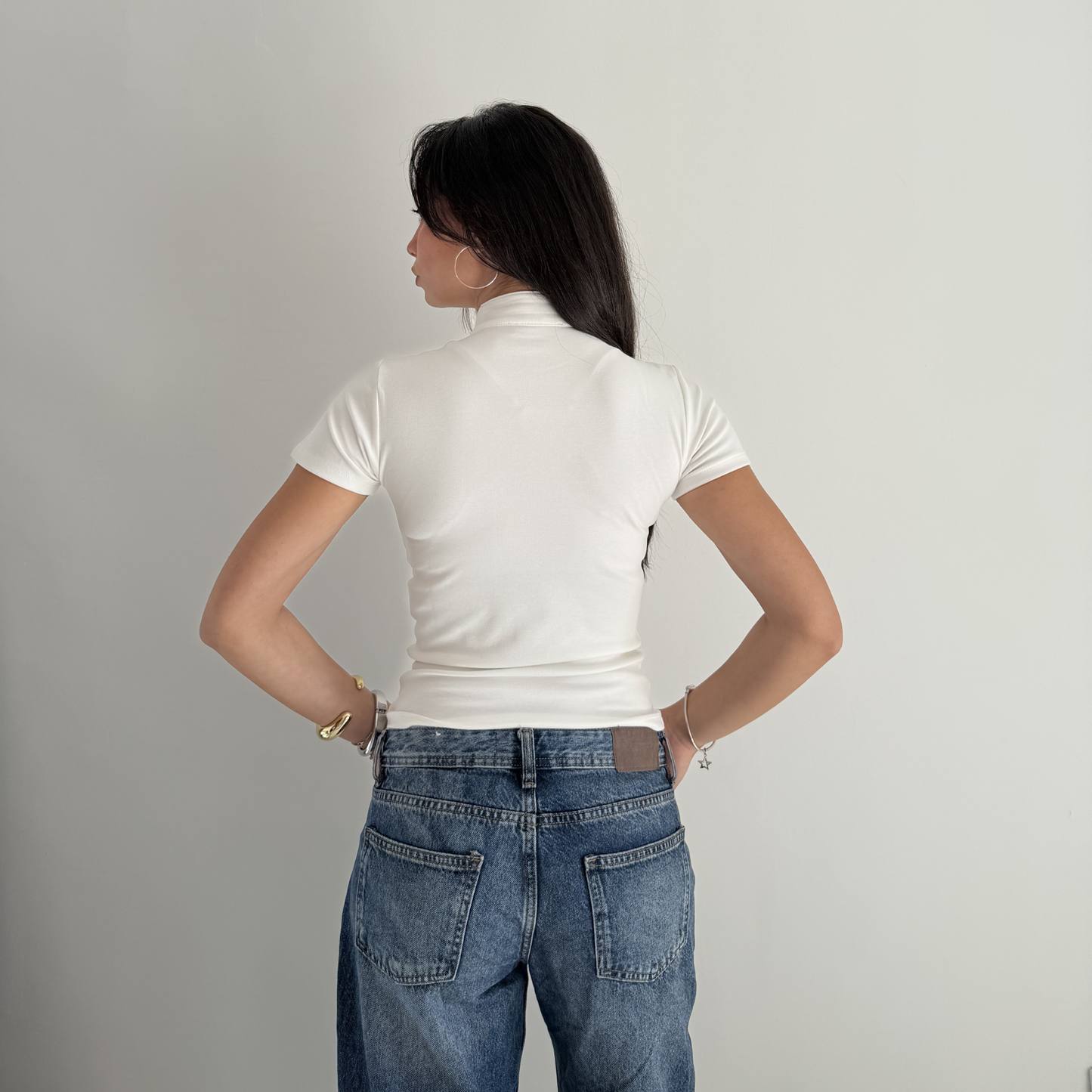 White Oval Top